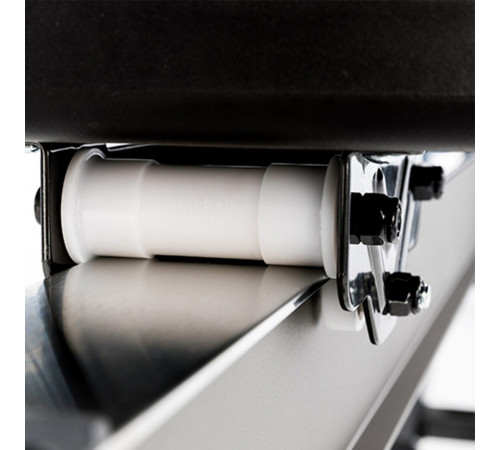 Гребной тренажер Spirit CRW800